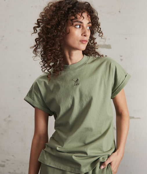 WMN Classic Tight Round Neck