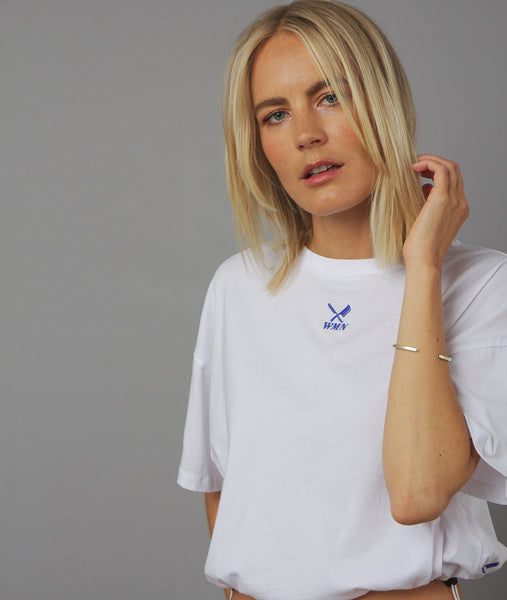 WMN DSTRTD Cropped