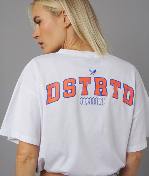 WMN DSTRTD Cropped