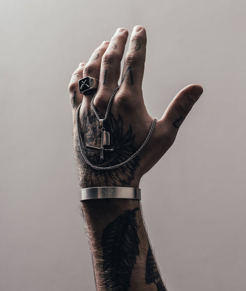 Blades Wristband
